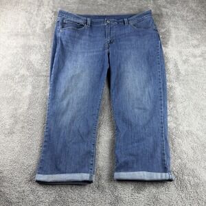 Levi Strauss Capri Jeans Womens 16 W33 Blue‎ Medium Wash Cuffed Mid Rise